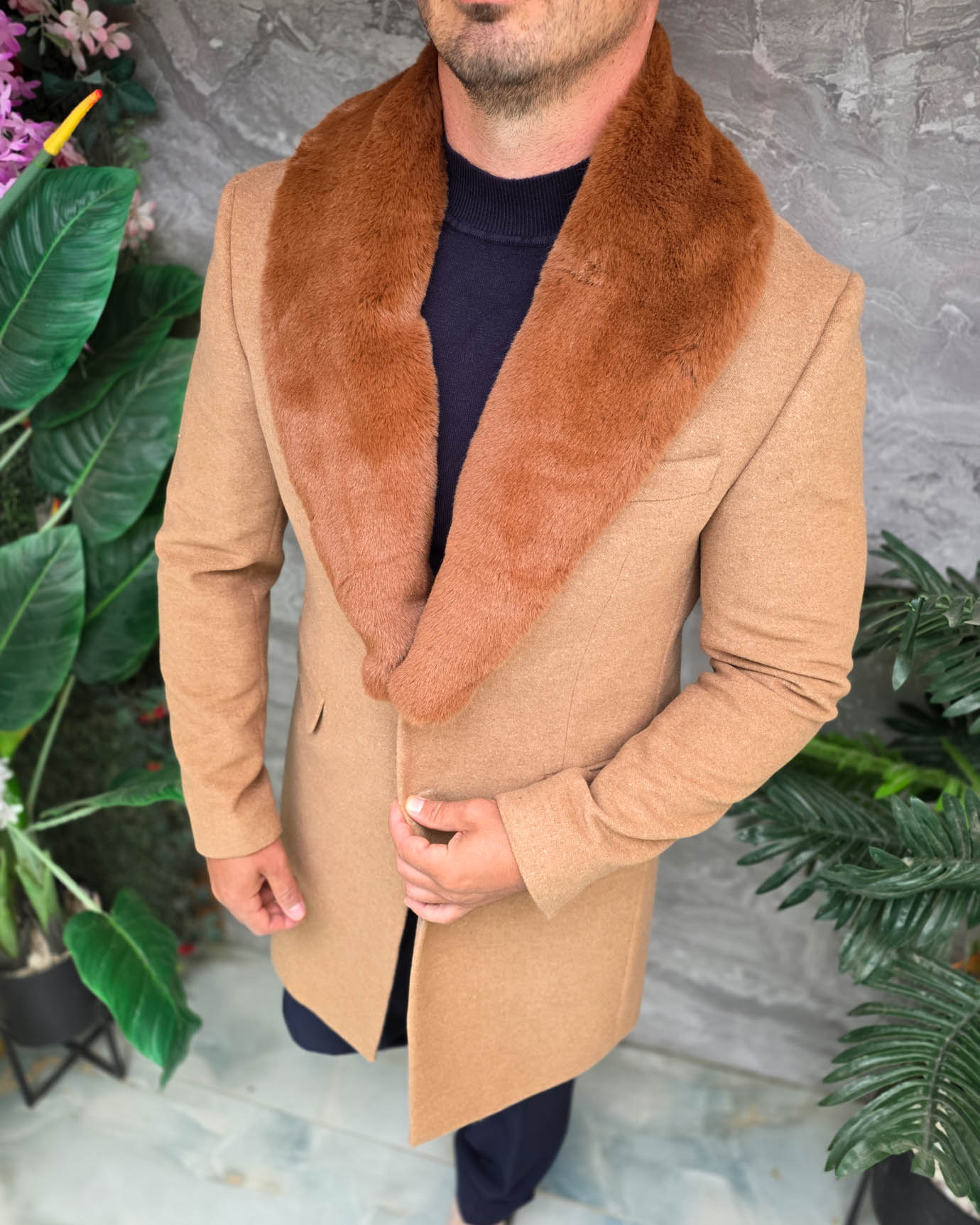 Palton de bărbați slim-fit cu blana la guler - culoare camel - PT505 - imagine 4