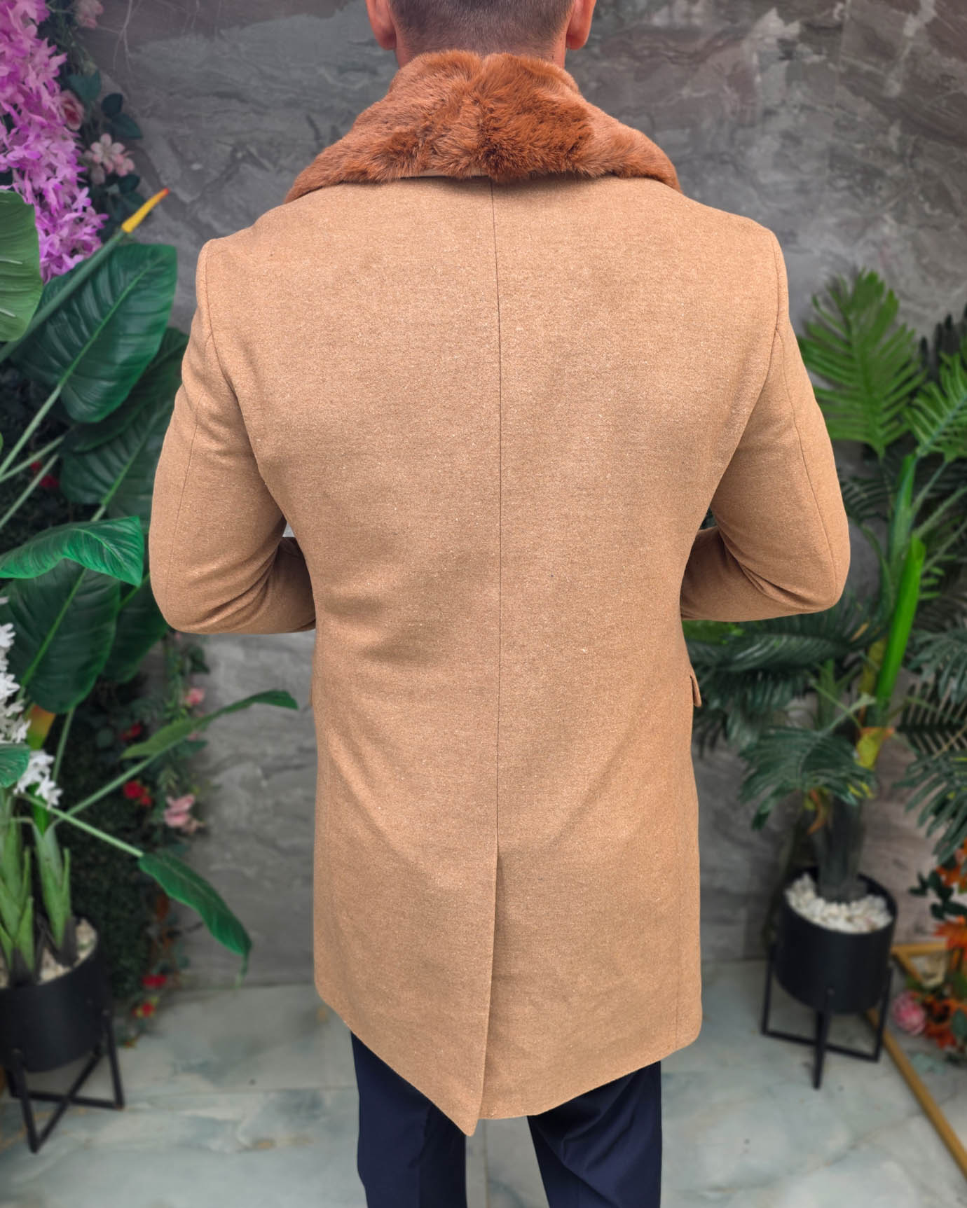 Palton de bărbați slim-fit cu blana la guler - culoare camel - PT505 - imagine 10