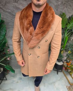 Palton lung bărbătesc camel cu guler din blană eco maro - PT512