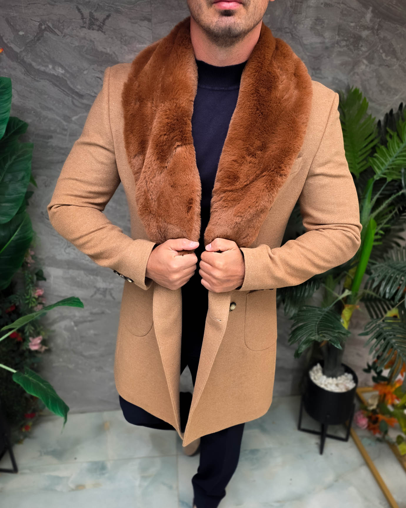 Palton lung bărbătesc camel cu guler din blană eco maro - PT512 - imagine 2