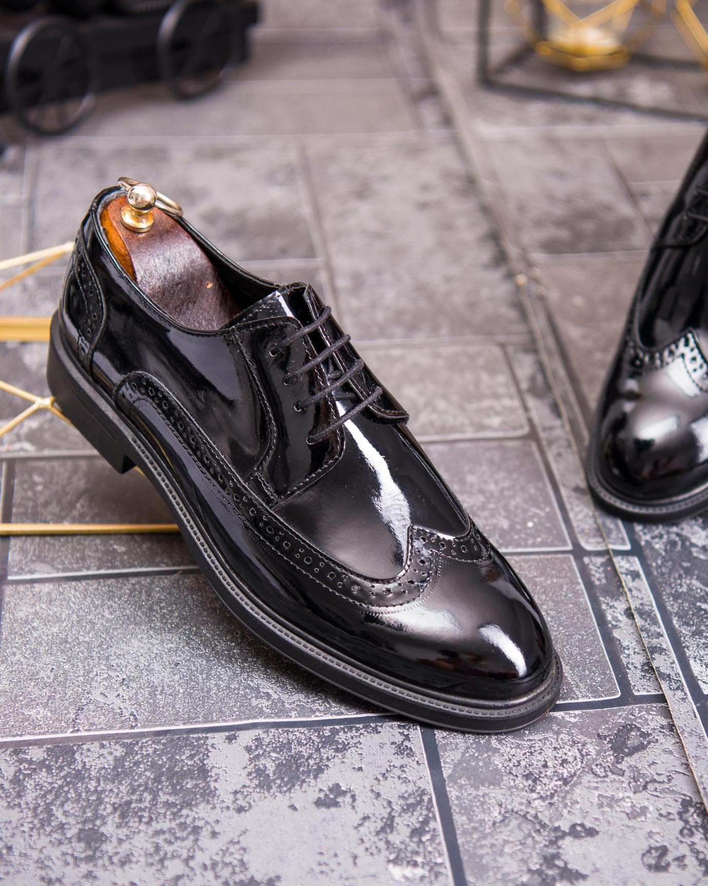 Pantofi bărbătești eleganți Oxford Brogue – lacuit negru - P1914 - imagine 5