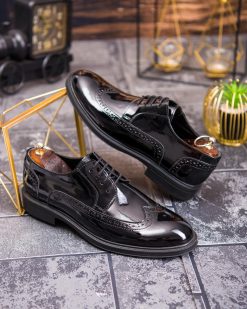 Pantofi bărbătești eleganți Oxford Brogue – lacuit negru - P1914