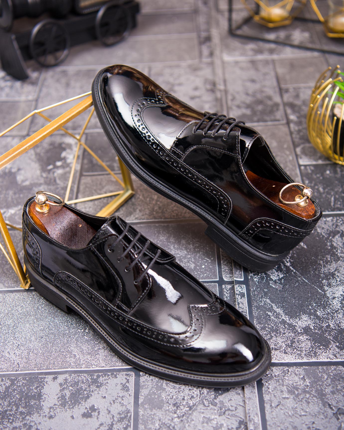 Pantofi bărbătești eleganți Oxford Brogue – lacuit negru - P1914 - imagine 7