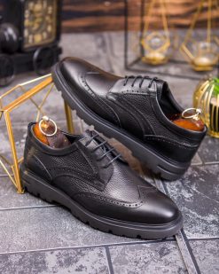 Pantofi eleganți din piele naturală – Negru clasic cu detalii brogue - P1908