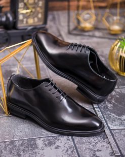 Pantofi de barbati, negri, din piele naturala, semi-lac - P1899