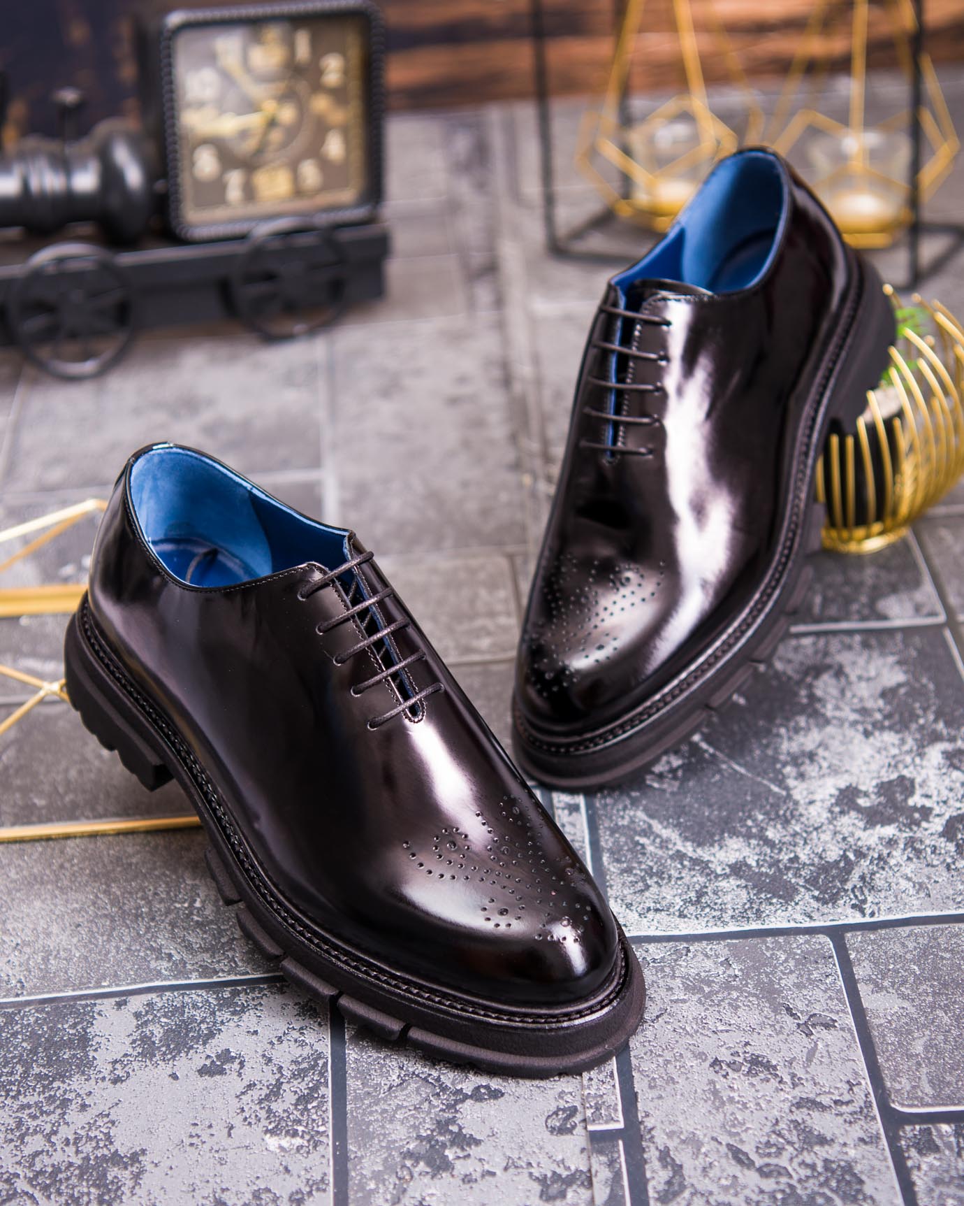 Pantofi de barbati, negri, din piele naturala cu talpa înalta, cu model- P1898 - imagine 2