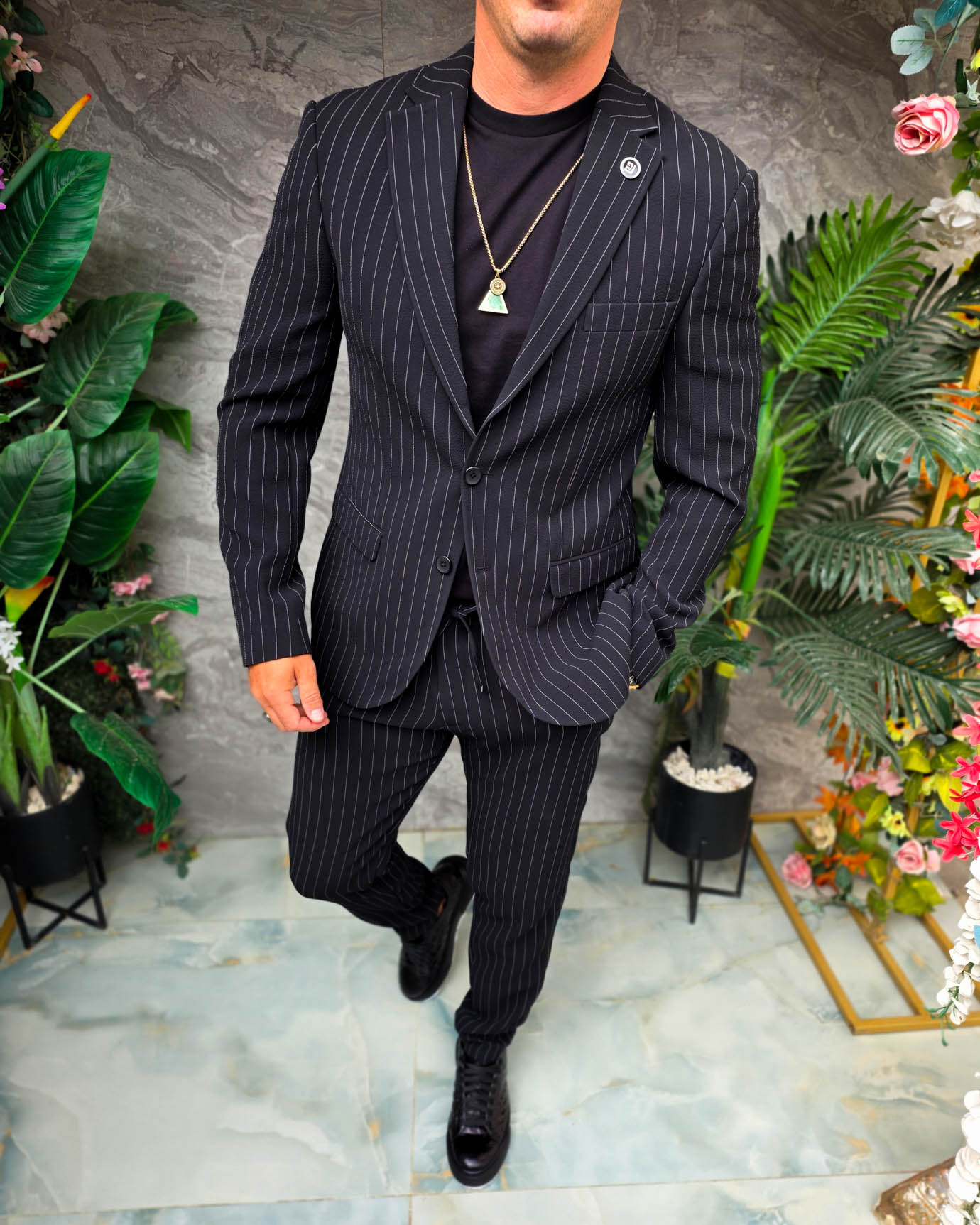 Costum de bărbați, Negru cu dungi albe: Sacou si Pantalon - C5356 - imagine 2