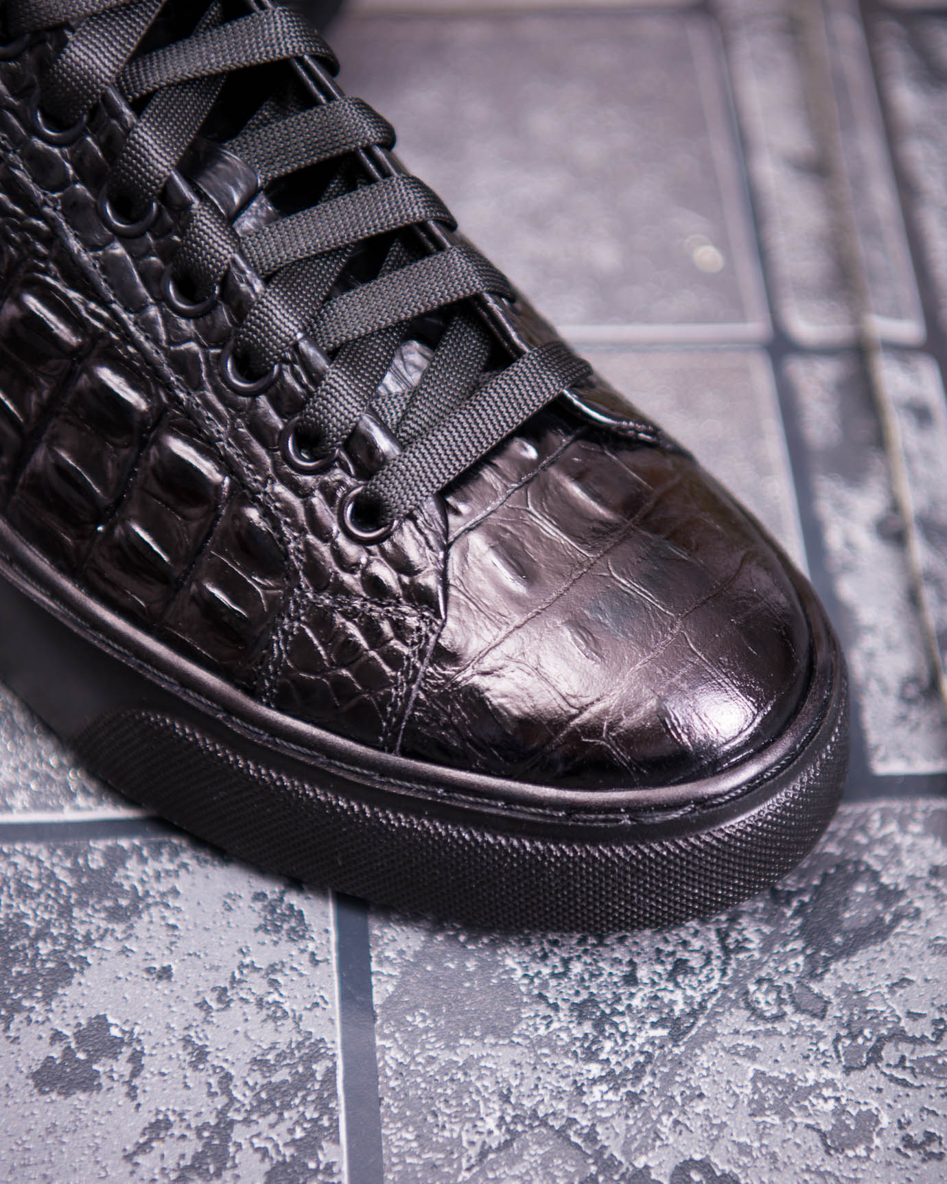 Sneaker de barbati, negri, din piele naturala, model croc, semi-lac- P1926 - imagine 8