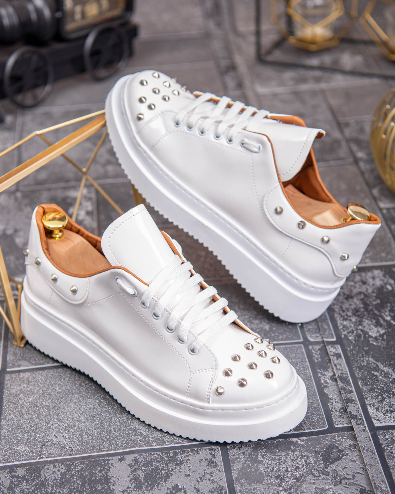 Teniși de bărbați cu talpa înaltă, albi cu tinte– AD877 - imagine 4