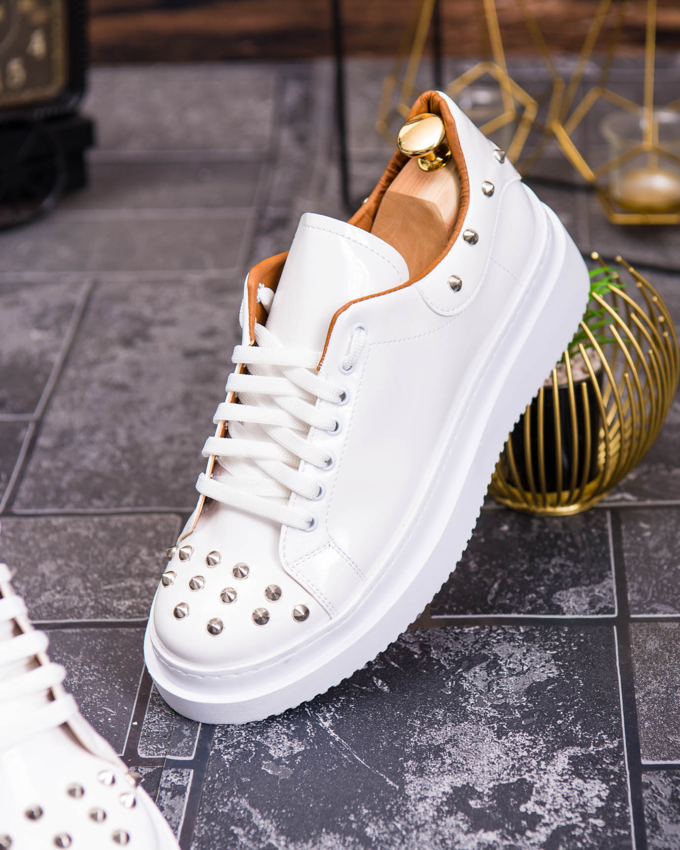 Teniși de bărbați cu talpa înaltă, albi cu tinte– AD877 - imagine 7