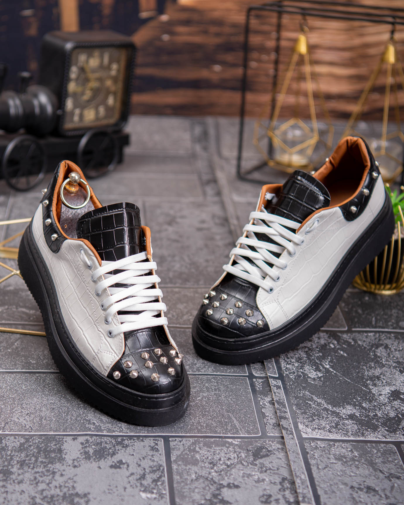 Teniși de bărbați cu talpa înaltă, alb/negru cu tinte– AD874 - imagine 2