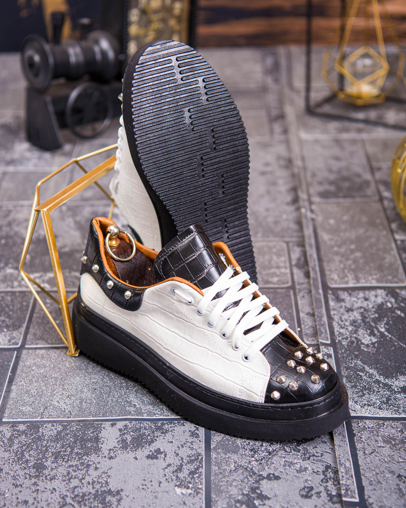 Teniși de bărbați cu talpa înaltă, alb/negru cu tinte– AD874 - imagine 3