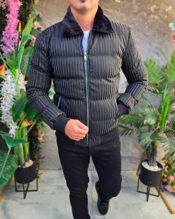 Geaca de bărbați, neagra, groasa, cu guler de blana - GC870