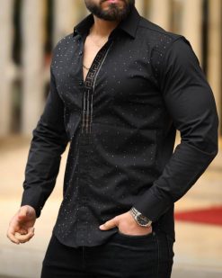 Camasa slim fit de barbati, neagra cu pietre aurii- CM536