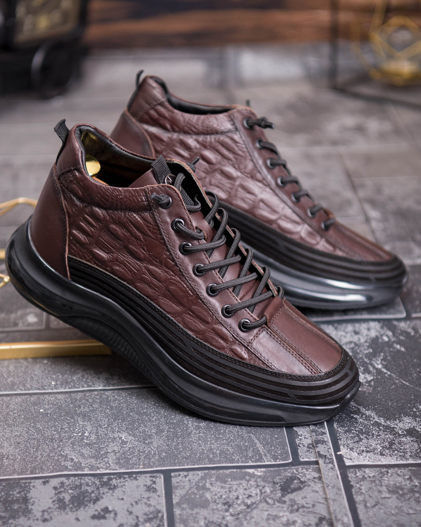 Pantofi bărbătești din piele naturală – model croco maro, talpă masivă - P1944 - imagine 2