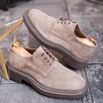 Pantofi bărbătești Derby din piele naturală întoarsă – taupe - P1943