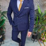 Traje de hombre, azul marino con rayas blancas: chaqueta y pantalón, de doble botonadura - C5393