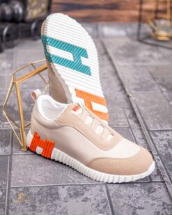 Una visión alternativa de Adidași de bărbați, cu talpa înaltă alba, Bej cu elastic – AD895