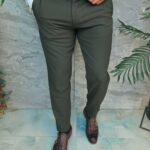 Pantaloni verdi, elasticizzati, dal taglio affusolato - PN866