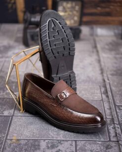 O perspectivă alternativă asupra modelului Mocasini de barbati casual, maro, talpa inalta ultra-usoara – AD904