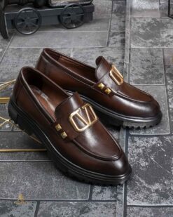 Una visione alternativa del Mocasini de barbati casual, maro, talpa inalta ultra-usoara – AD915