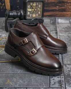 O perspectivă alternativă asupra modelului Pantofi Loafers Reginald, maro, din piele 100% naturala - P1996
