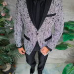 Traje negro con bordado 3D blanco, para novio o padrino, chaqueta, pantalón y pajarita - C5522