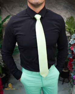 Men's black slim-fit shirt - CR191