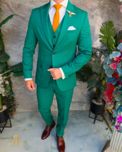 O perspectivă alternativă asupra modelului Costum de bărbați, Verde: Sacou, Vesta si Pantalon - C5473
