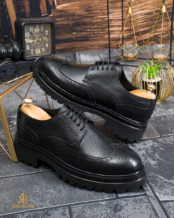 Pantofi de barbati, negri, din piele naturala cu talpa înalta, cu model- P2001