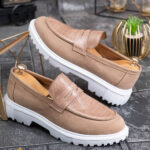 Mocasines informales para hombre, color crema, suela alta ultraligera – AD943