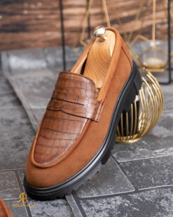 Mocasini de barbati casual, maro-coniac, talpa neagra inalta ultra-usoara – AD942 - immagine 4