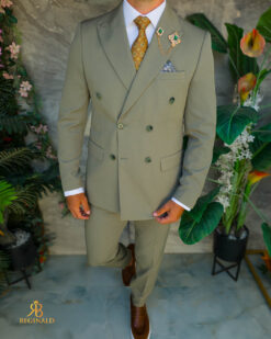 O perspectivă alternativă asupra modelului Costum bărbătesc, Verde- Olive, Sacou si Pantalon, Double Breasted- C5528