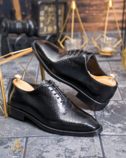 Pantofi de barbati, negri, din piele naturala cu model croc- P2010