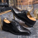 Pantofi de barbati, negri, din piele naturala cu model croc- P2009