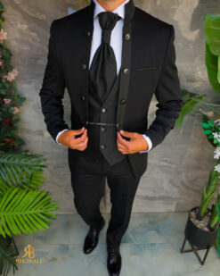 O perspectivă alternativă asupra modelului Costum negru NAS/MIRE, Sacou, Pantalon, Vesta, Cravata- C5549