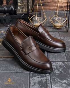 O perspectivă alternativă asupra modelului Mocasini de barbati casual, maro, talpa inalta ultra-usoara – AD965