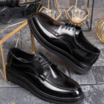 Scarpe da uomo, nere, laccate, in pelle naturale - P2048