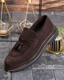 O perspectivă alternativă asupra modelului Pantofi Loafers Reginald, Piele Întoarsă maro- 100% naturala - P2049
