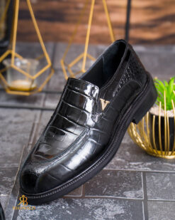 O perspectivă alternativă asupra modelului Pantofi Loafers Reginald Premium din piele naturală lăcuită croc - P2033