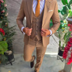 Men's cream pinstripe suit: Blazer, waistcoat and trousers - C5592