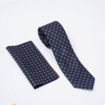 Conjunto de corbata y pañuelo, azul marino con estampado - CV1309
