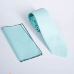 Conjunto de corbata y pañuelo en turquesa claro - CV1328