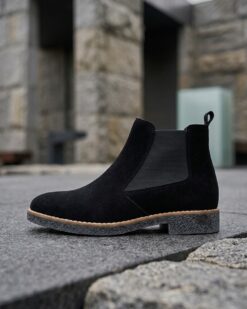O perspectivă alternativă asupra modelului Ghete bărbătești din piele naturală negre cu talpă gri - GH167