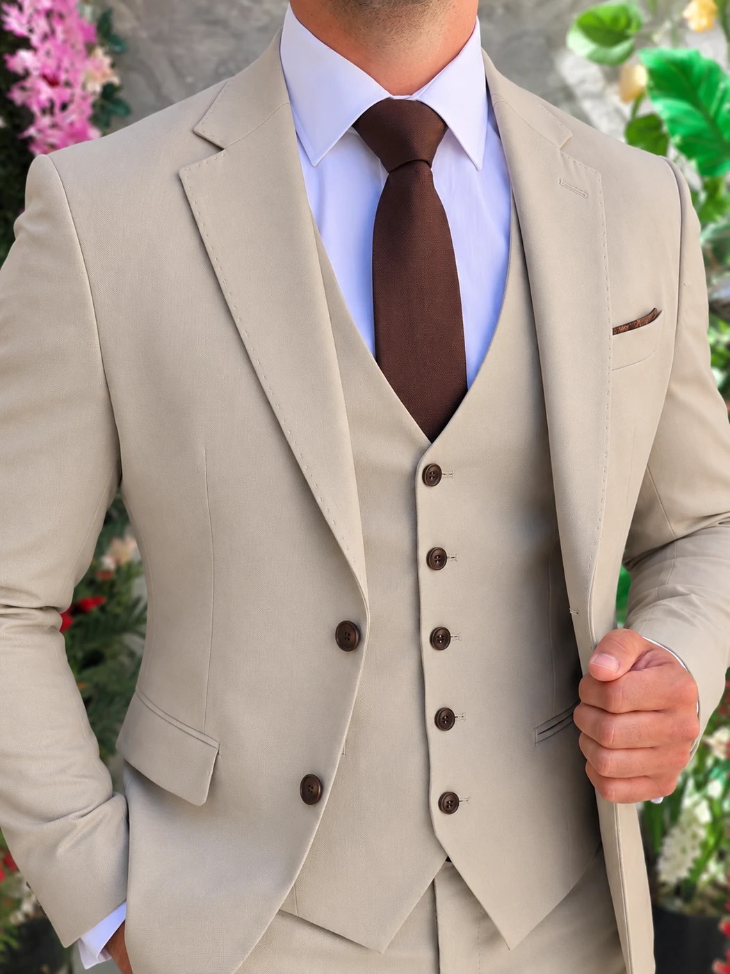 Costum de bărbați, Bej: Sacou, Vesta si Pantalon- C5630 – Image 4